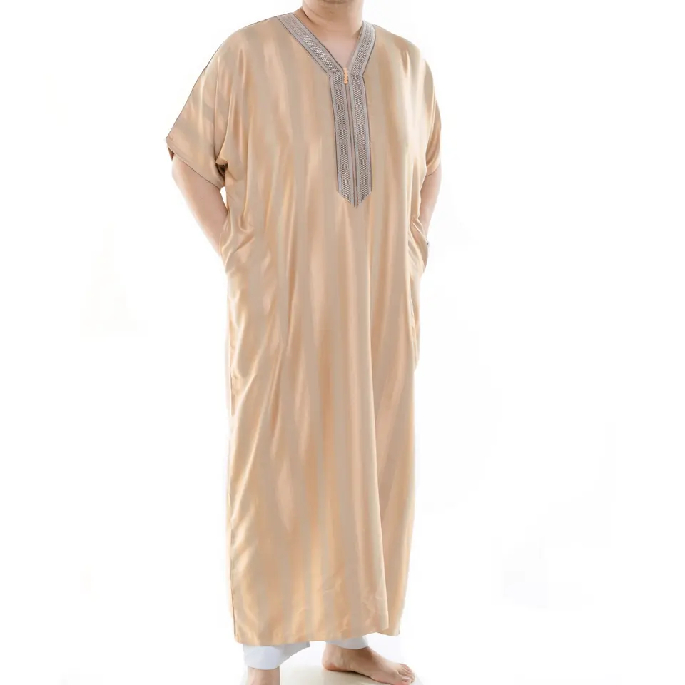 Customized or purchased Saudi men's robes for Al Fitr in Abaya