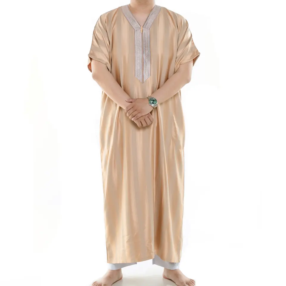 Customized or purchased Saudi men's robes for Al Fitr in Abaya