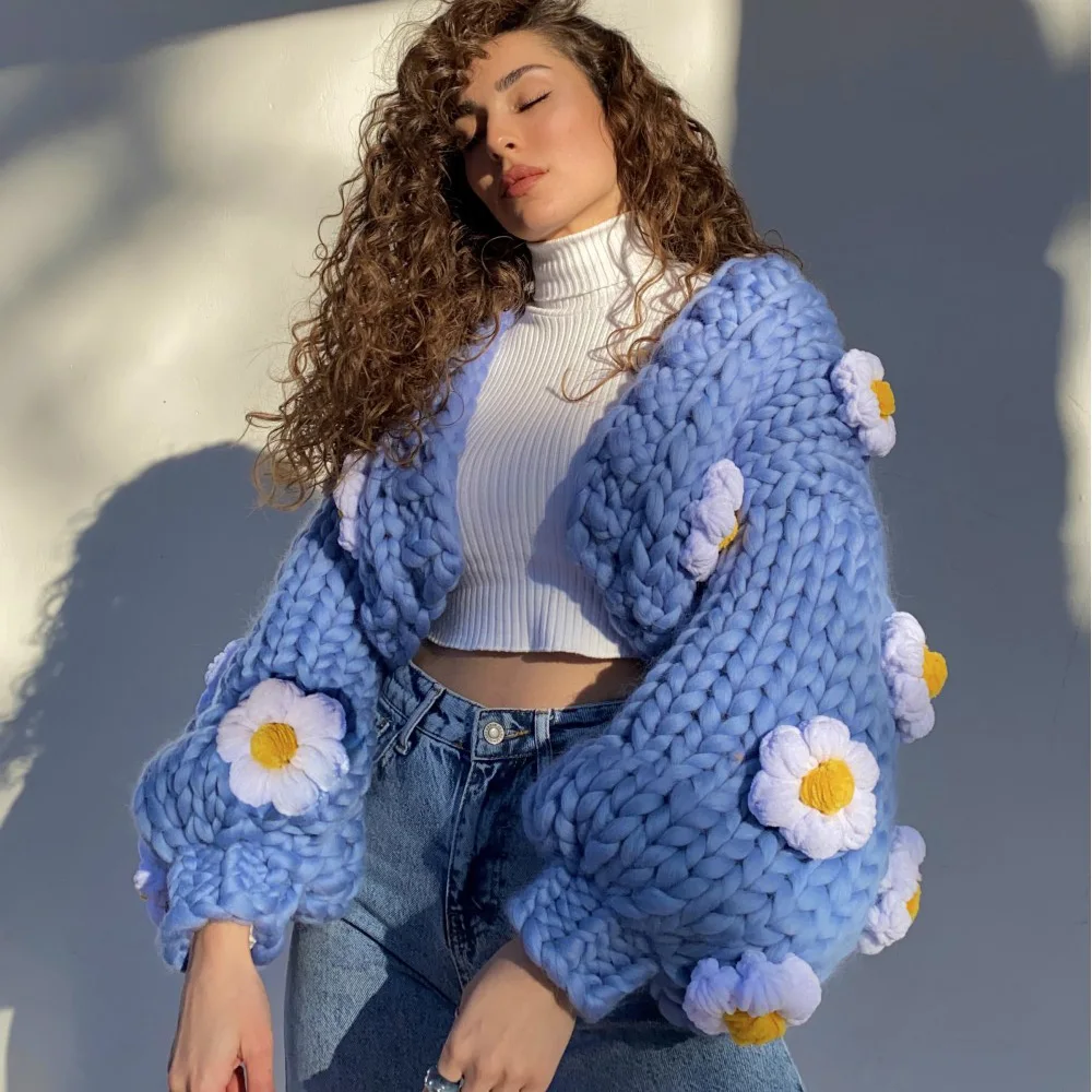 Hand knitted plus size floral thick thick knitted women's winter short crochet cardigan sweater